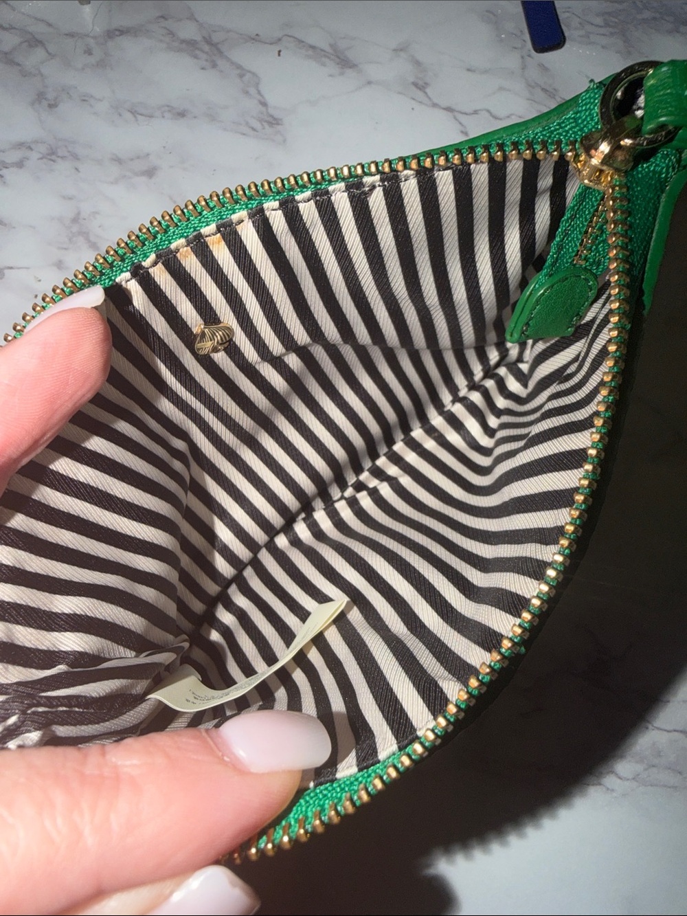 Kate Spade ♠️ Wristlet - Picture 5 of 6